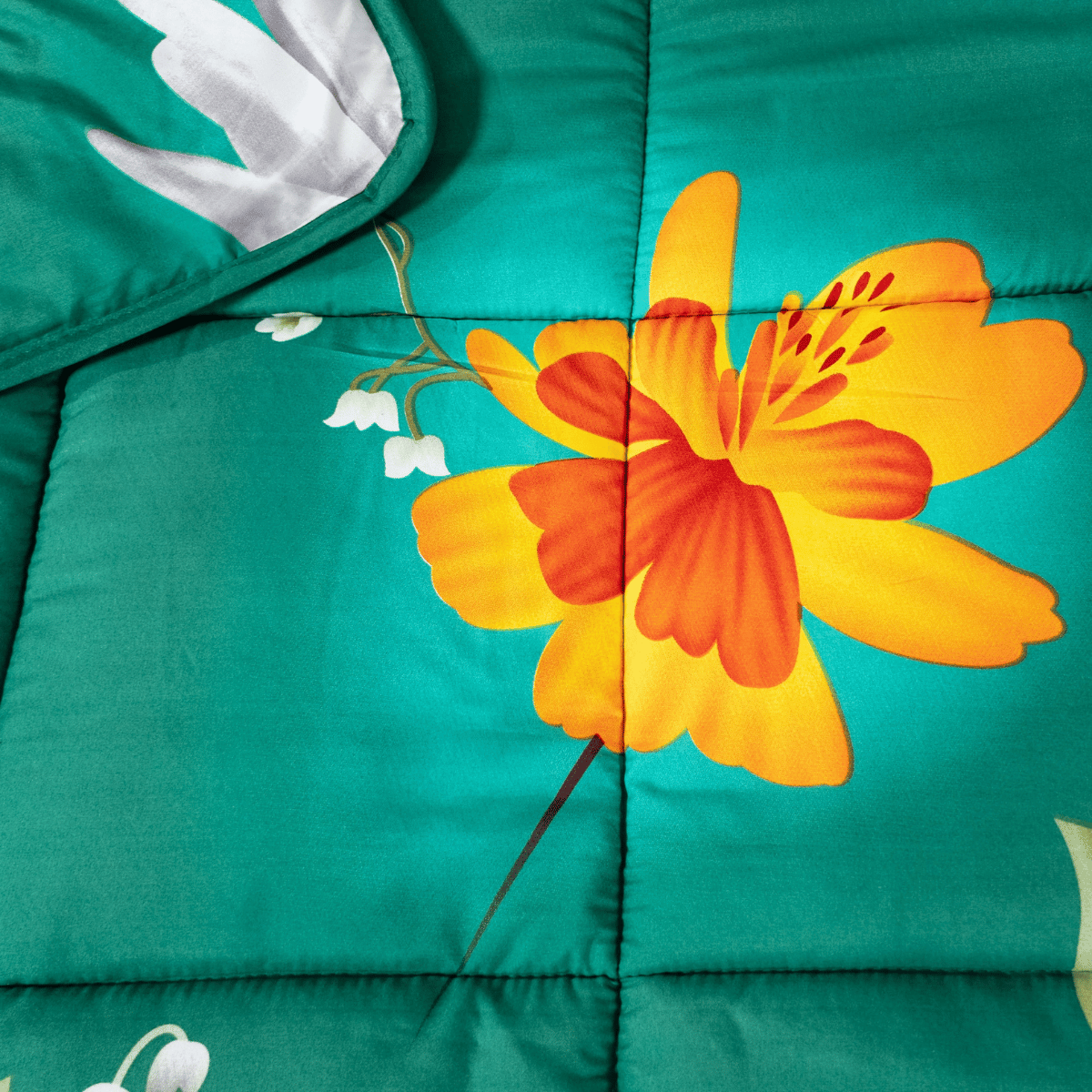Zelesta Comfort Design 4-Season Duvet - Spring Flowers image