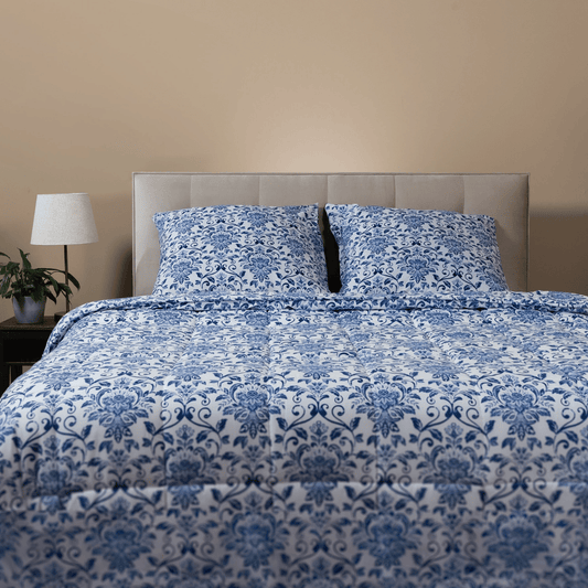 Zelesta Comfort Design Duvet - Old Dutch, product shot showing the classic Dutch Delft-inspired blue and white pattern