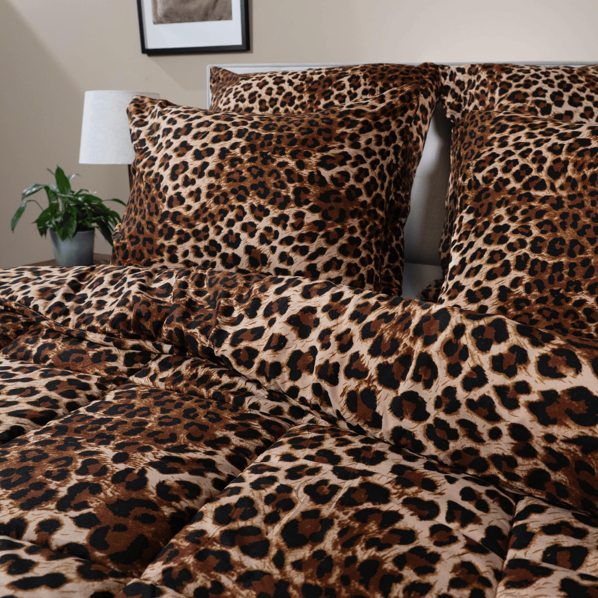 Zelesta Comfort Design Duvet - Jaguar Skin