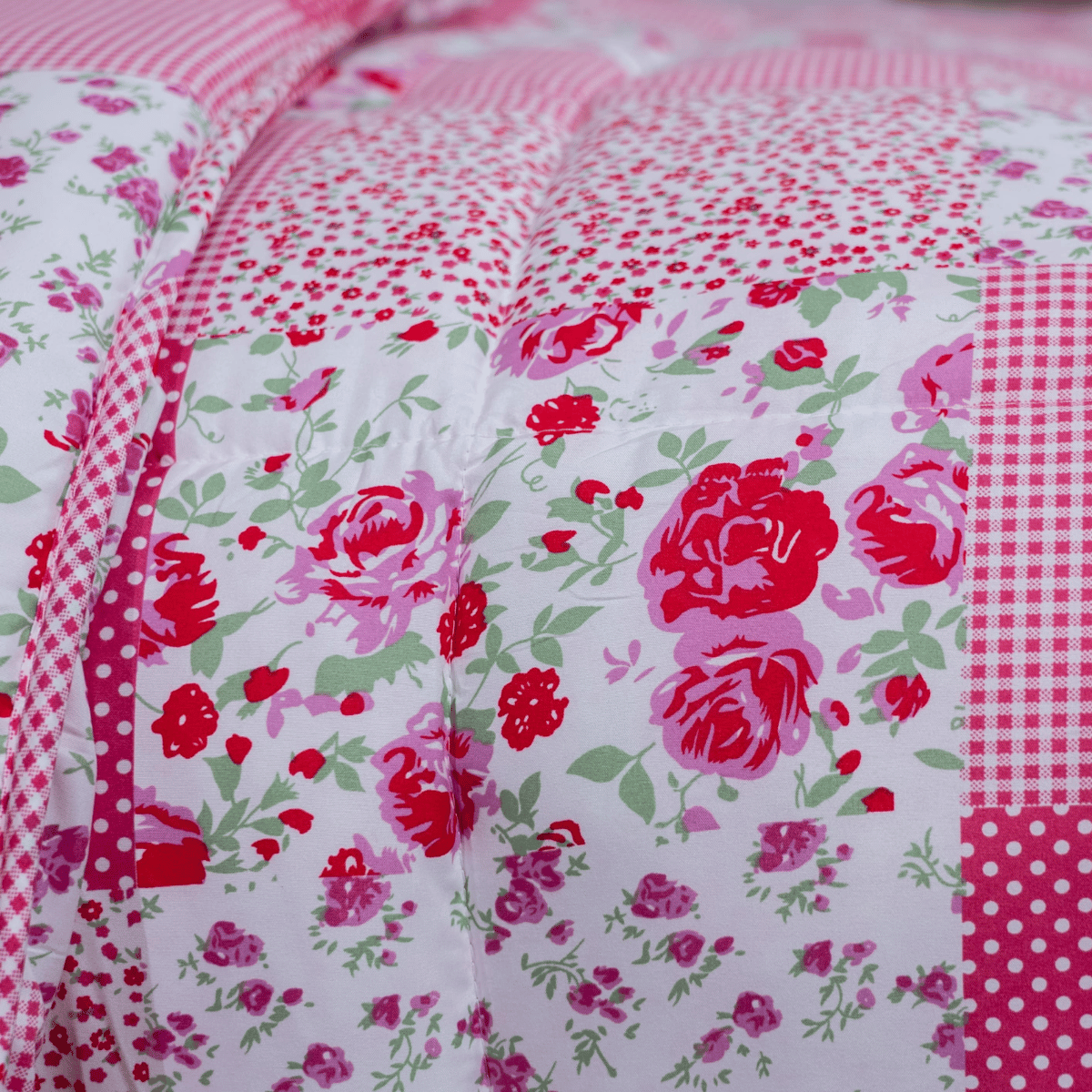 Zelesta Comfort Design 4-Season Duvet - Patchwork Pink image