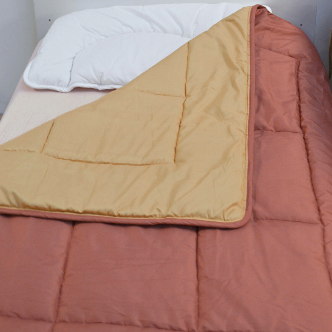 Zelesta Comfort Kids Duvet - Sand Beige & Terracotta, product shot showing the sand beige & terracotta children's print
