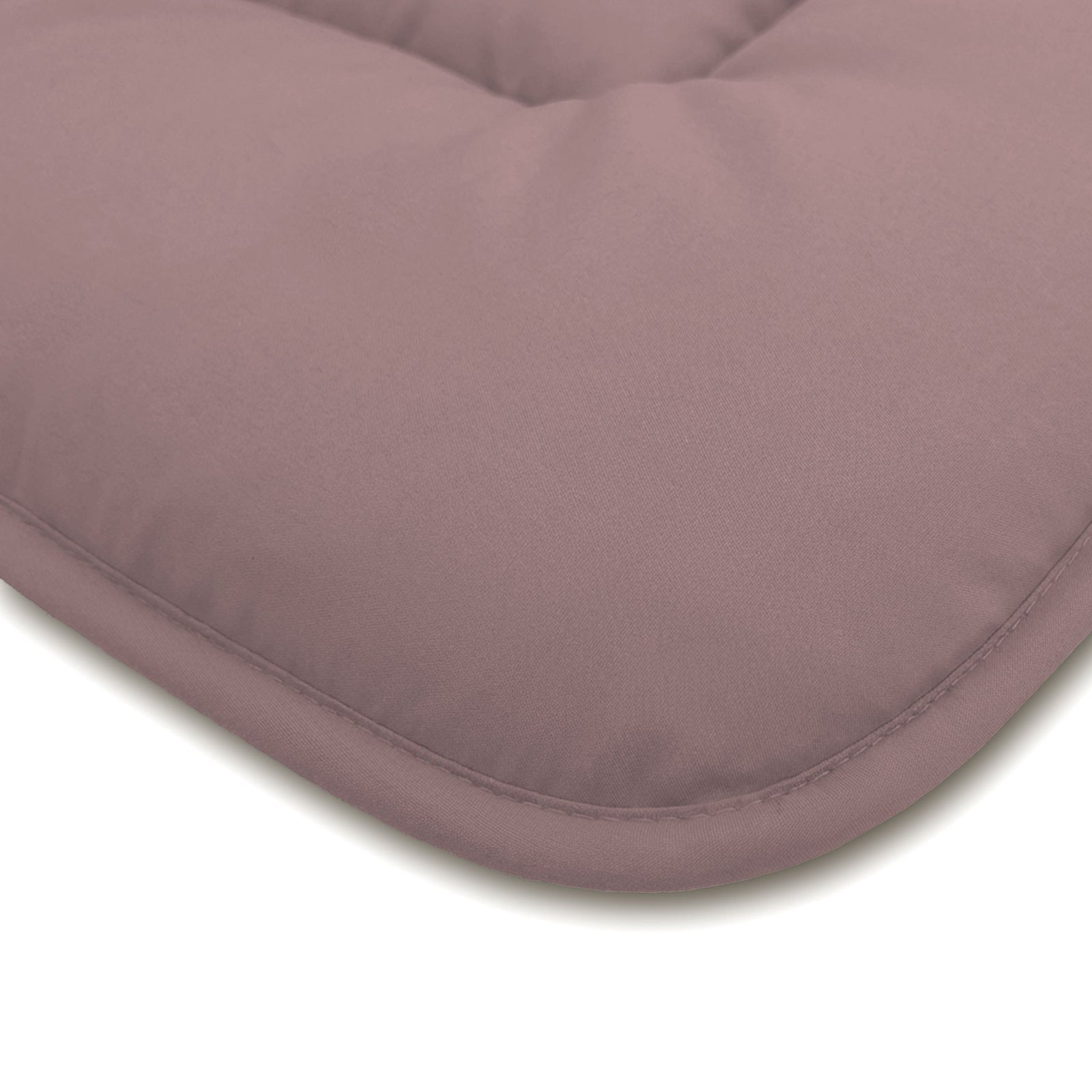 Detail shot of the Zelesta Comfort Duo Summer Duvet - Dusty Pink & Light Pink, highlighting the quilted microfiber fabric