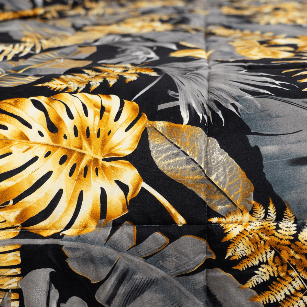 Zelesta Comfort Design 4-Season Duvet - Golden Leaves image