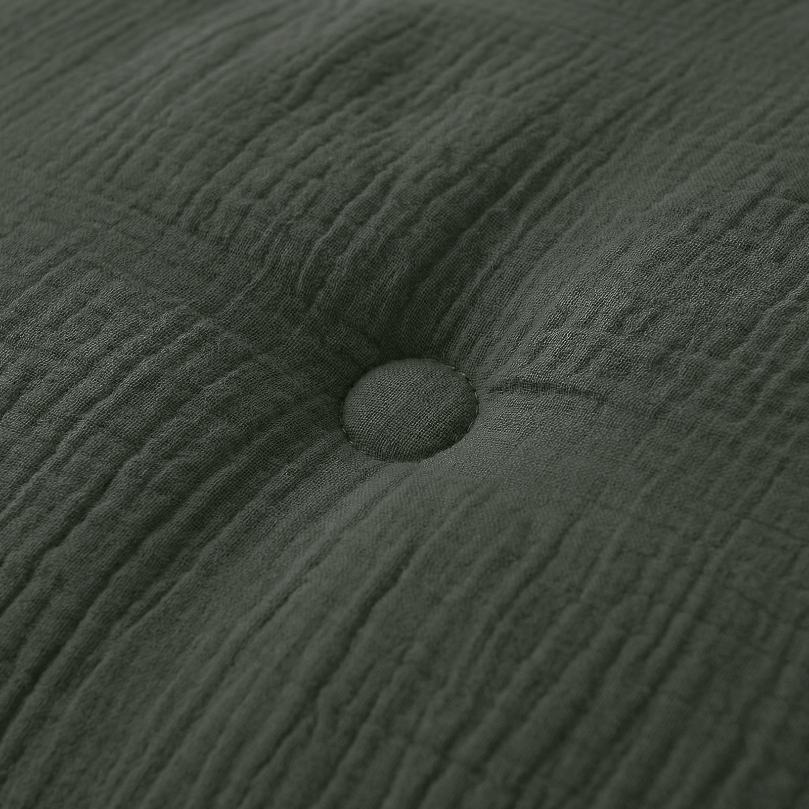 Zelesta Deluxe Cotton Muslin Duvet - Green, close-up fabric detail