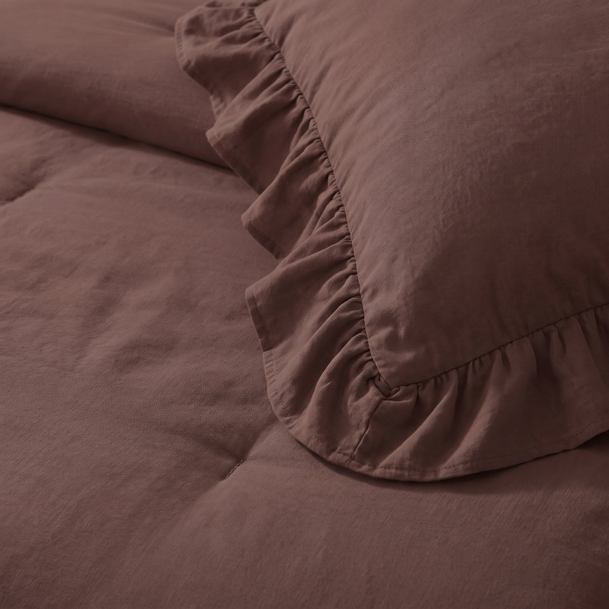 Zelesta Everyday Ruffles Duvet - Peppercorn Brown