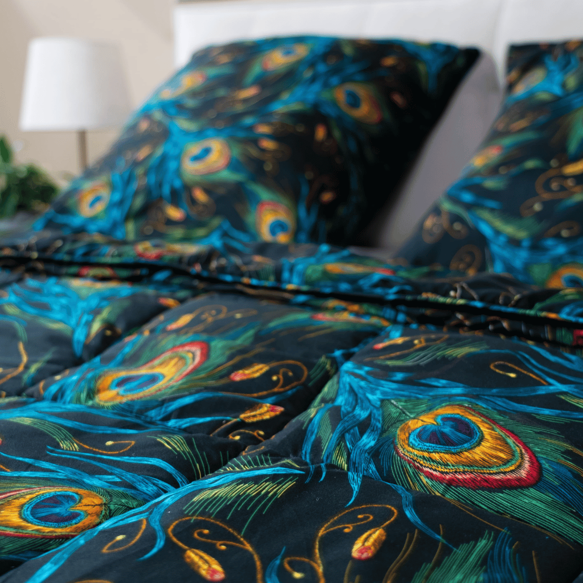 Zelesta Comfort Design 4-Season Duvet - Peacock Feathers image