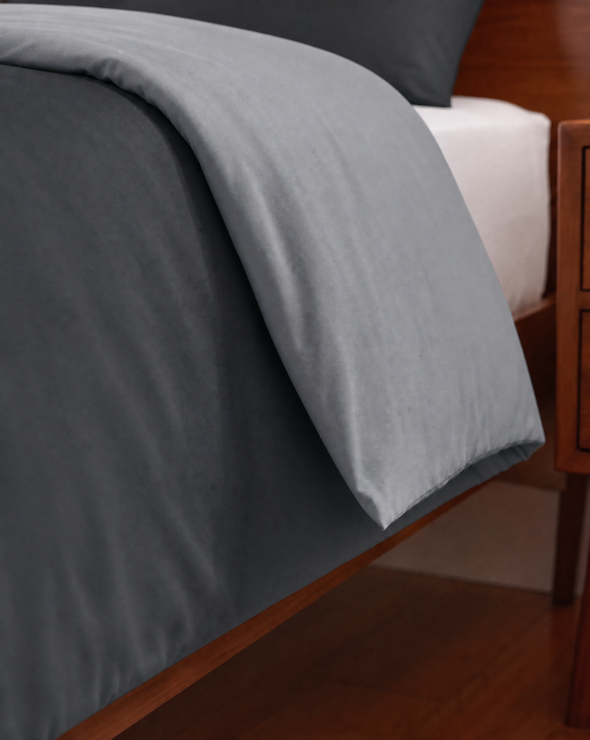 Zelesta Comfort Duo Seamless Duvet - Grey & Anthracite