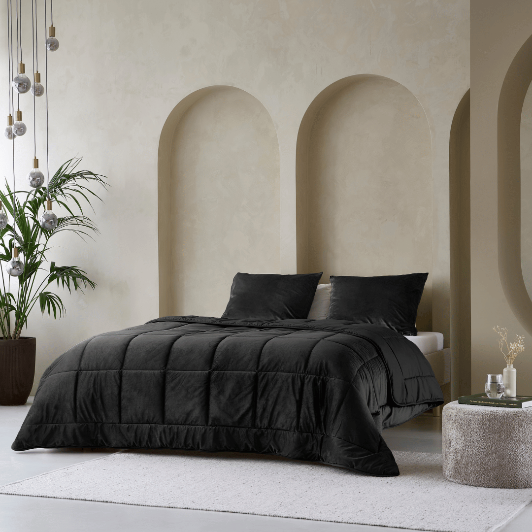 Zelesta Special Teddy Duvet in Black, product view
