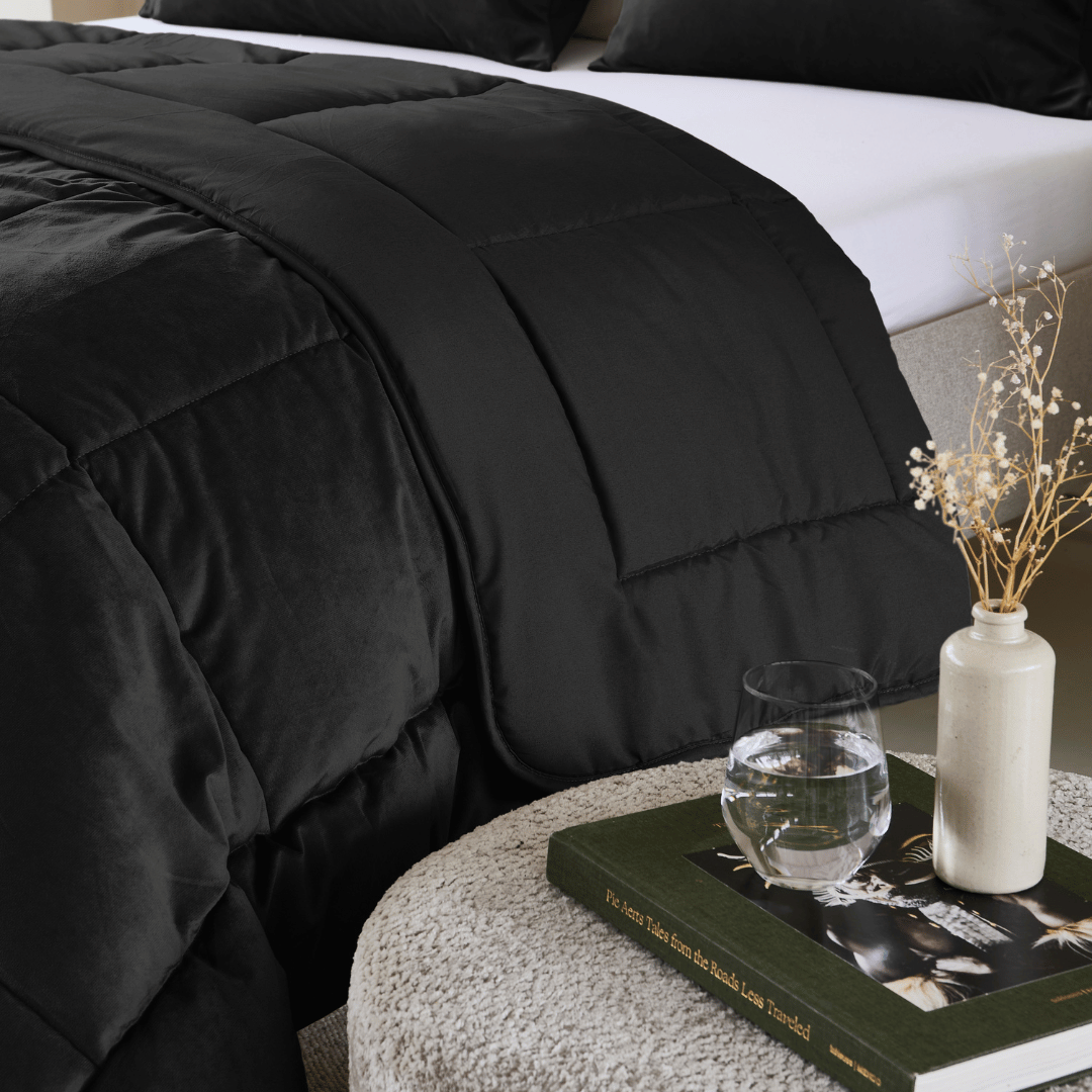 Zelesta Special Teddy Duvet in Black, product view