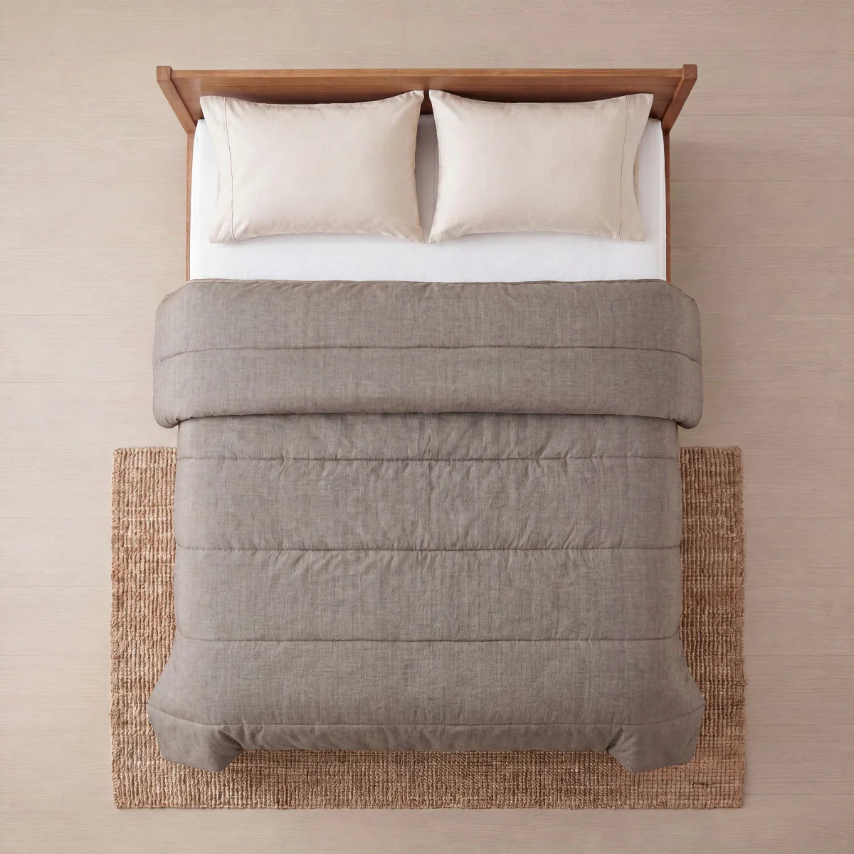 Close-up detail of the Zelesta Comfort Structure Summer Duvet - Anthracite, showing the textured fabric surface