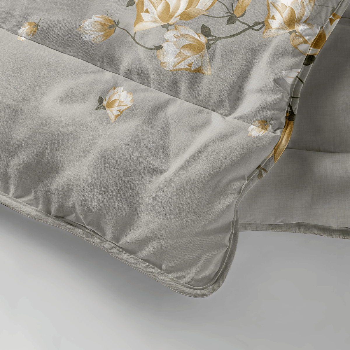 Zelesta Everyday Design Duvet - White Blossom