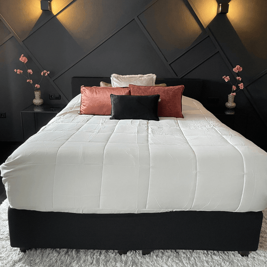 Zelesta Everyday Uni Summer Duvet in Blue & Mastic, neatly folded on a white background showing the soft blue & mastic microfiber fabric