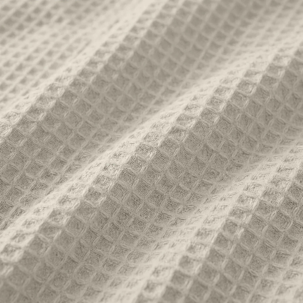 Close-up of the cooling fabric texture of the Zelesta Special Cooling Serene Summer Duvet in Cream White